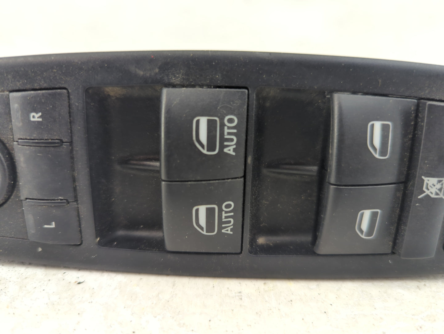2011-2013 Jeep Grand Cherokee Master Power Window Switch Replacement Driver Side Left Fits Fits 2011 2012 2013 OEM Used Auto