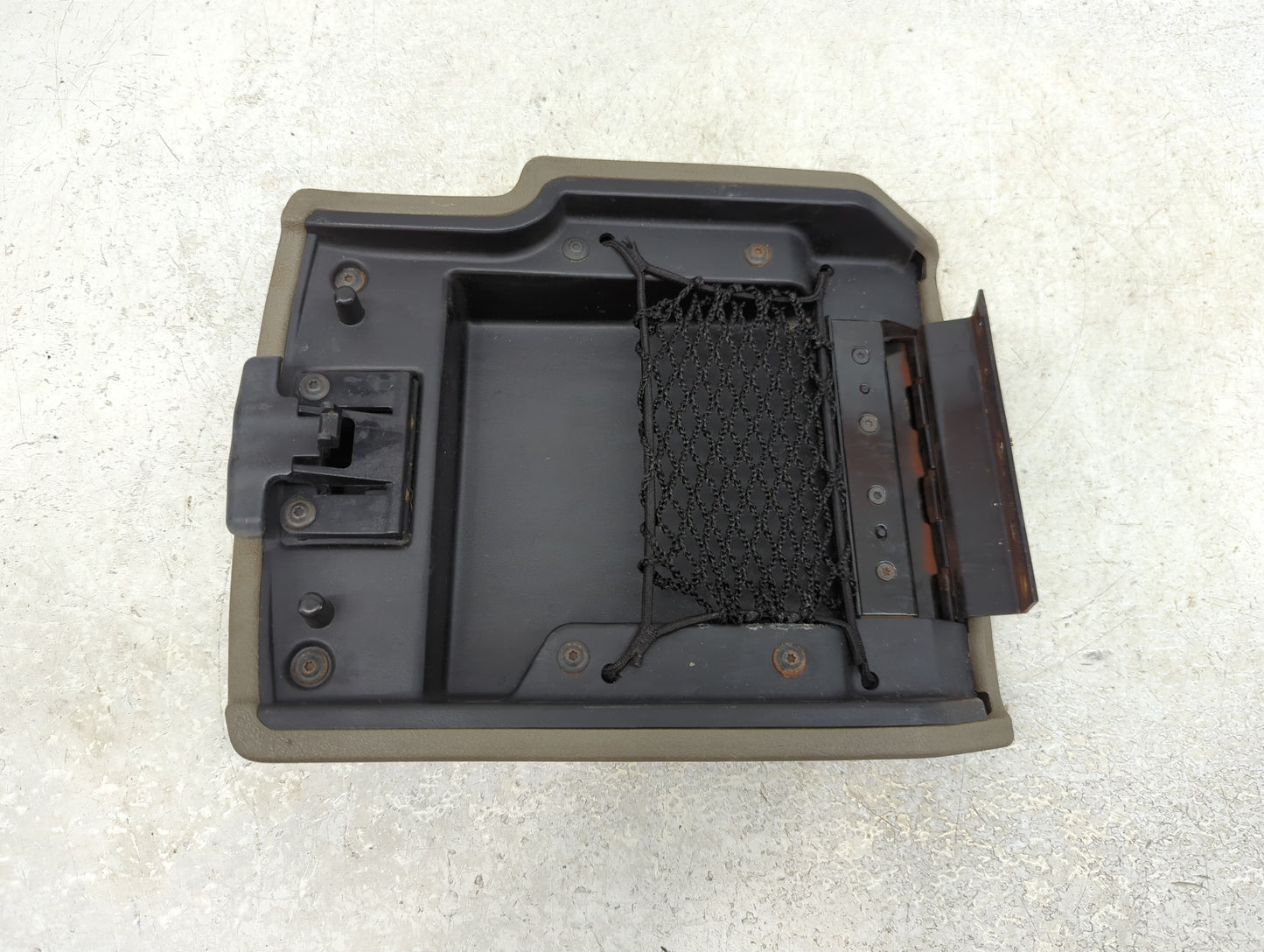 2005-2010 Jeep Grand Cherokee Center Console Armrest Cover Lid Fits Fits 2005 2006 2007 2008 2009 2010 OEM Used Auto Parts -
