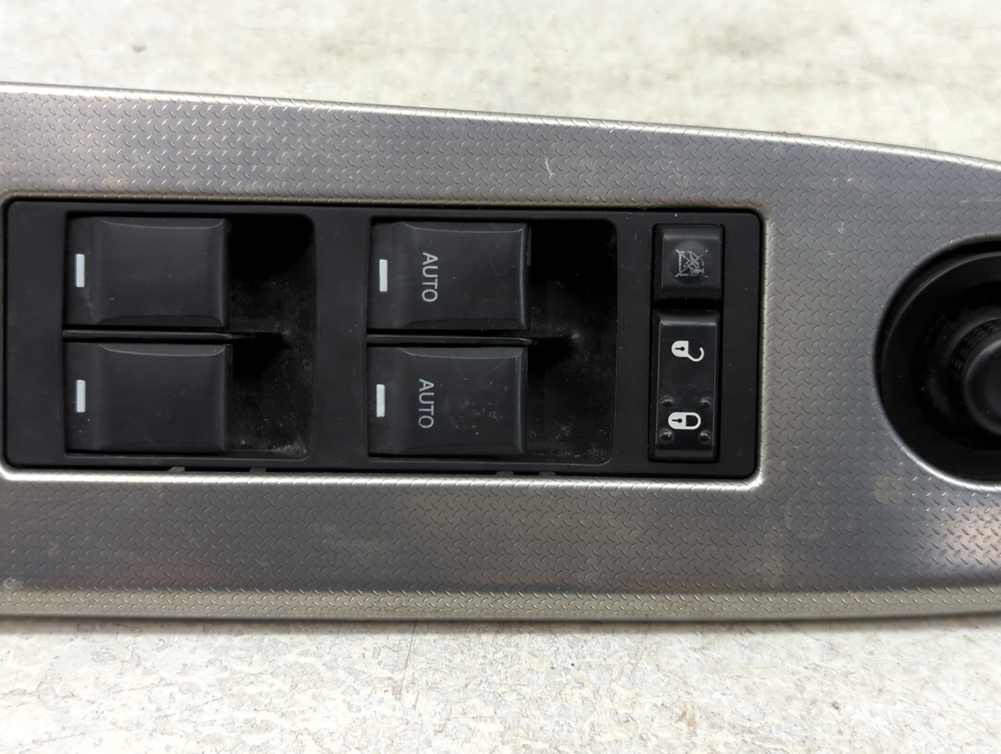 2007-2010 Jeep Grand Cherokee Master Power Window Switch Replacement Driver Side Left Fits OEM Used Auto Parts - Oemusedauto