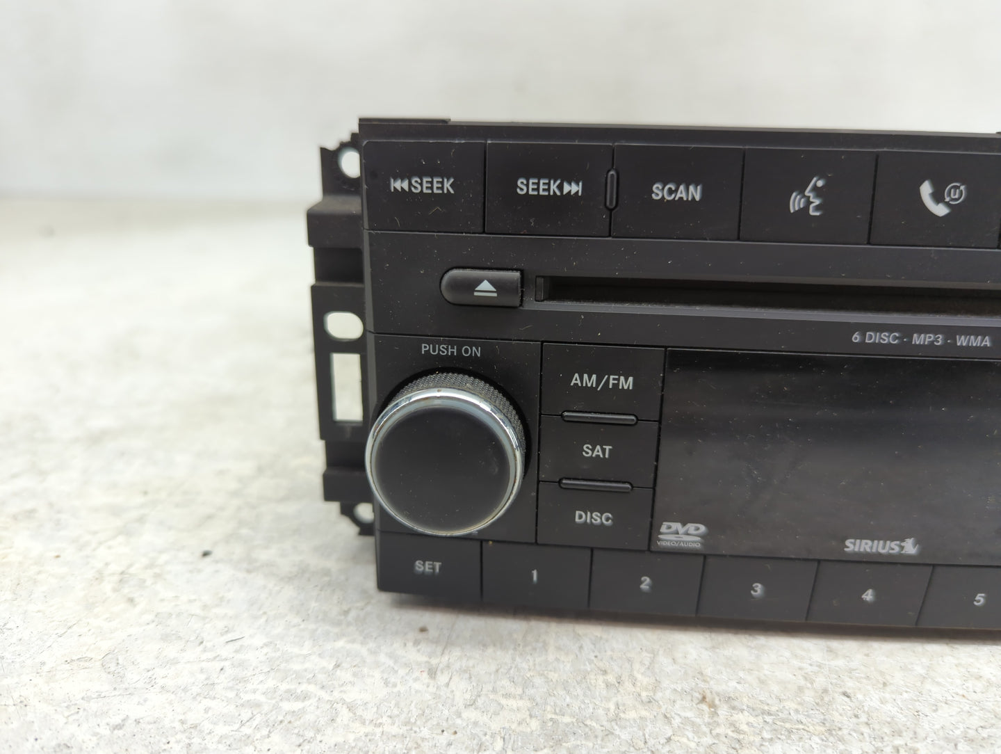 2008-2010 Jeep Grand Cherokee Radio AM FM Cd Player Receiver Replacement Fits Fits 2008 2009 2010 OEM Used Auto Parts - Oemu