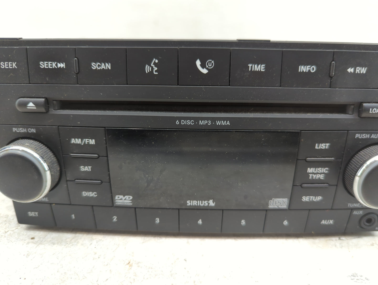 2008-2010 Jeep Grand Cherokee Radio AM FM Cd Player Receiver Replacement Fits Fits 2008 2009 2010 OEM Used Auto Parts - Oemu