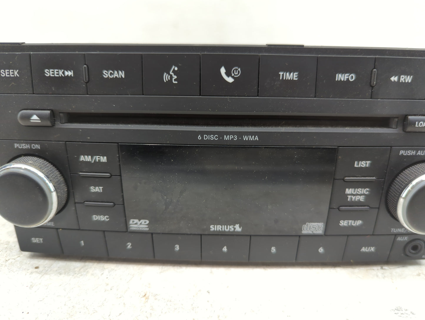 2008-2010 Jeep Grand Cherokee Radio AM FM Cd Player Receiver Replacement Fits Fits 2008 2009 2010 OEM Used Auto Parts - Oemu