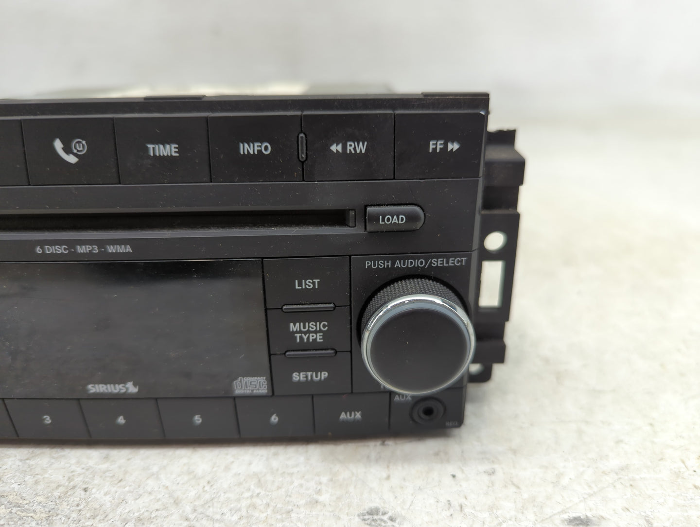 2008-2010 Jeep Grand Cherokee Radio AM FM Cd Player Receiver Replacement Fits Fits 2008 2009 2010 OEM Used Auto Parts - Oemu