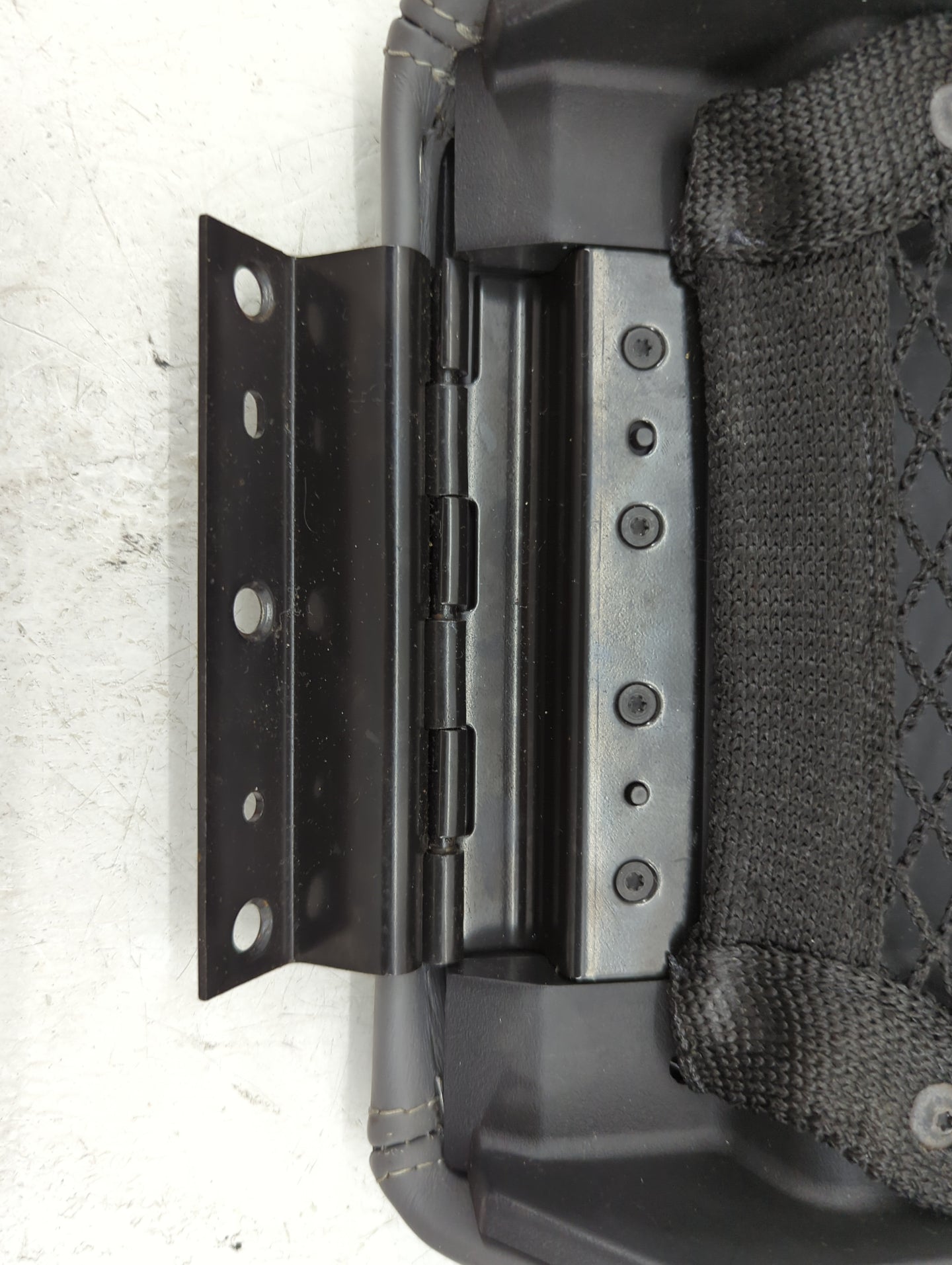 2005-2010 Jeep Grand Cherokee Center Console Armrest Cover Lid Fits Fits 2005 2006 2007 2008 2009 2010 OEM Used Auto Parts -