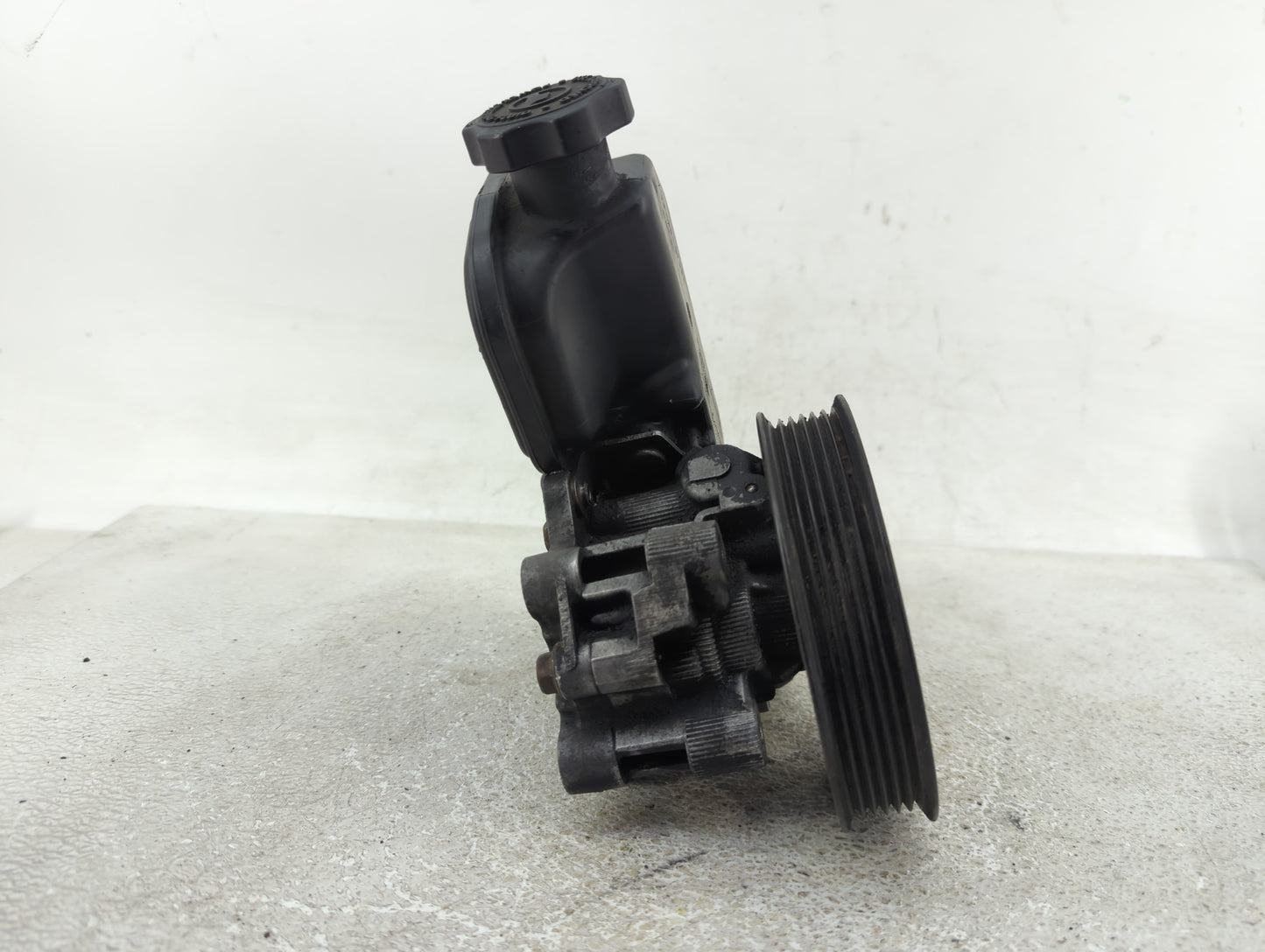 2005-2010 Jeep Grand Cherokee Power Steering Column Pump Oem - Oemusedautoparts1.com