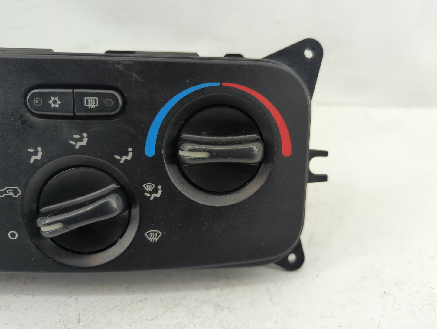 2004-2007 Jeep Liberty Climate Control Module Temperature AC/Heater Replacement Fits Fits 2004 2005 2006 2007 OEM Used Auto 