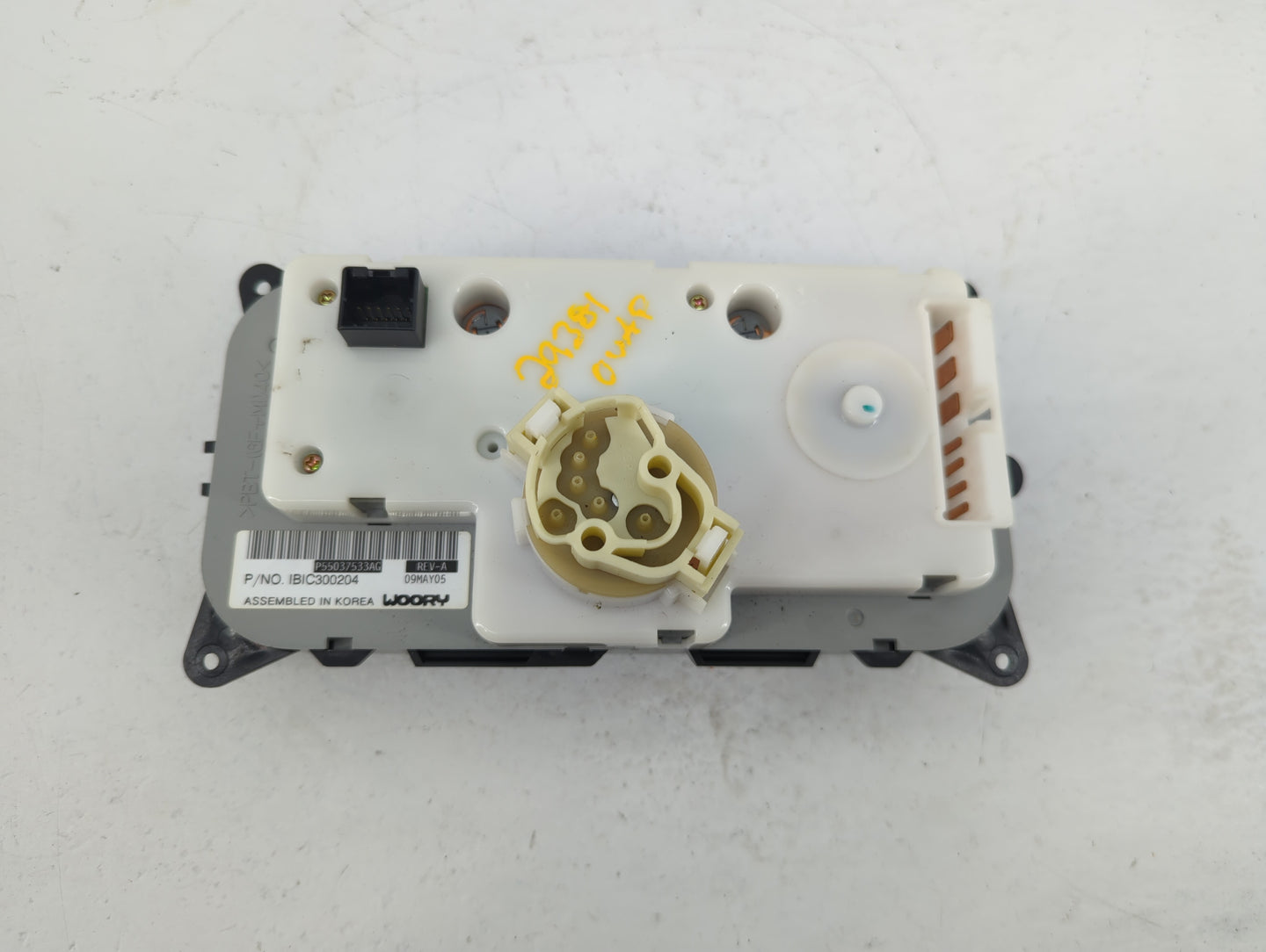 2004-2007 Jeep Liberty Climate Control Module Temperature AC/Heater Replacement Fits Fits 2004 2005 2006 2007 OEM Used Auto 