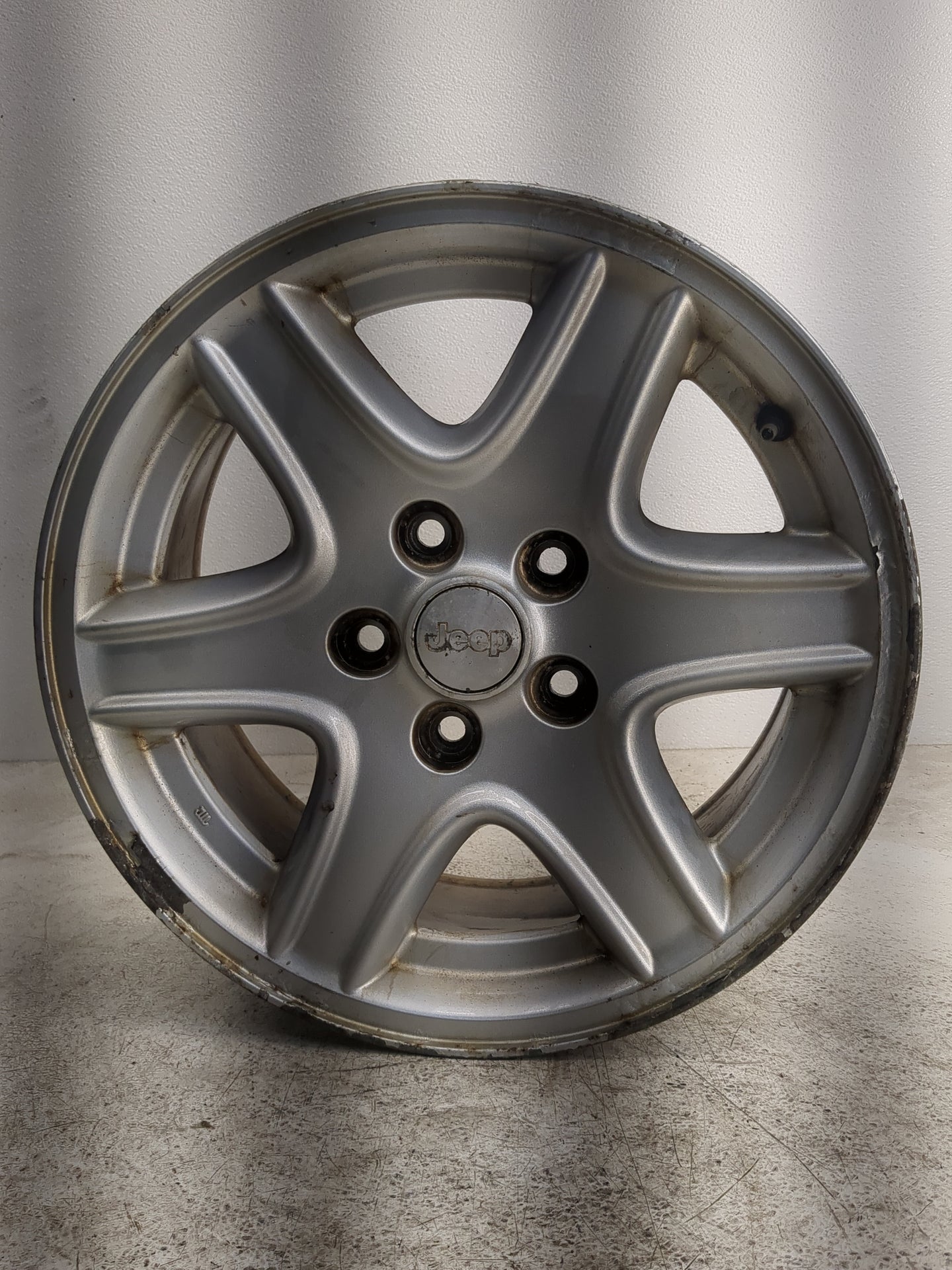 2003-2004 Jeep Liberty Oem Wheel Rim - Oemusedautoparts1.com