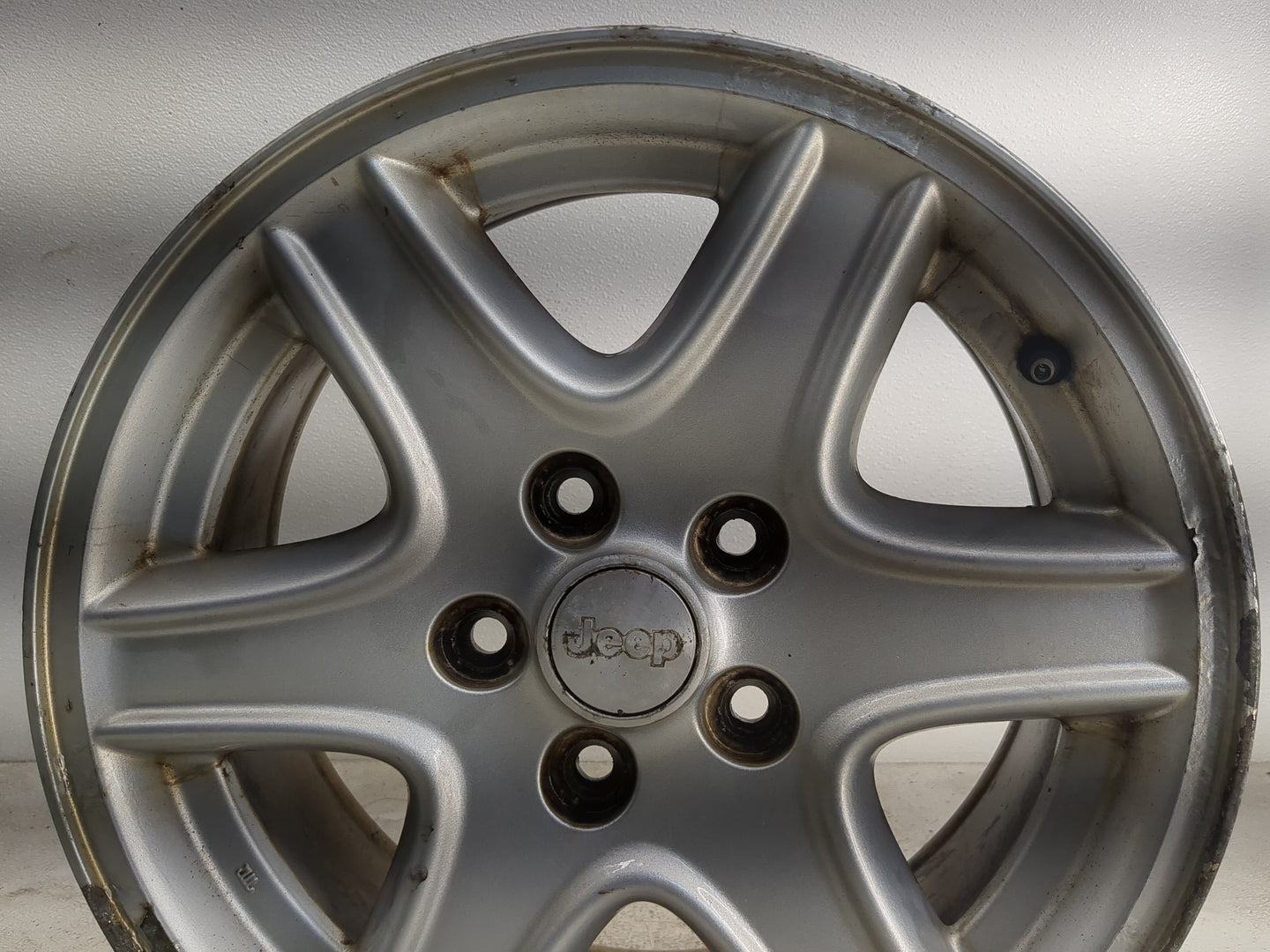 2003-2004 Jeep Liberty Oem Wheel Rim - Oemusedautoparts1.com