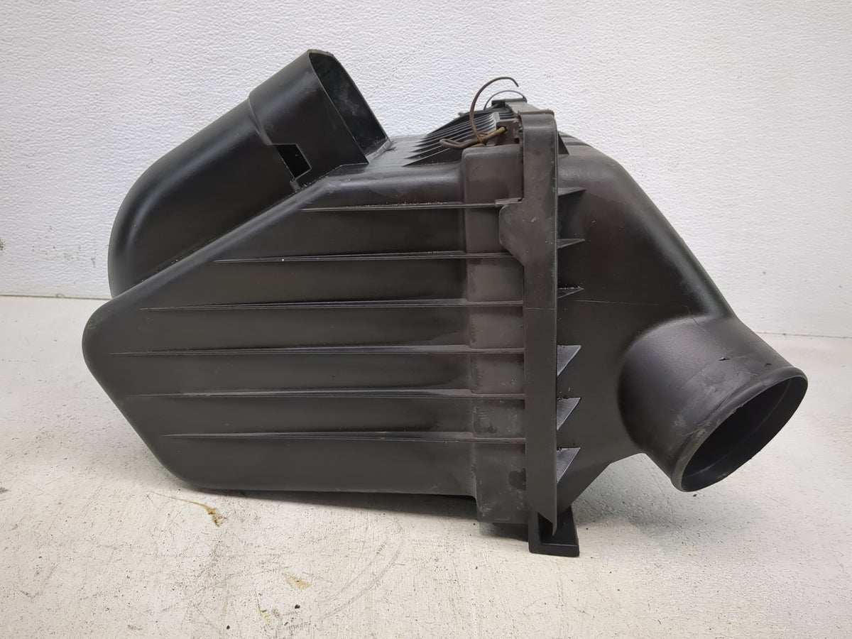 2002-2003 Jeep Liberty Air Cleaner Intake-duct Hose Tube 1306031 - Oemusedautoparts1.com