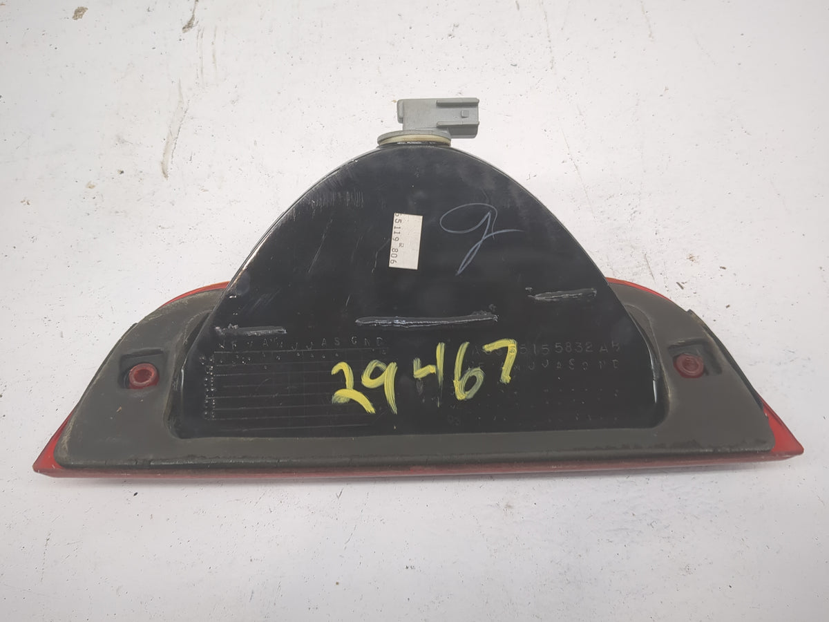 2005 Jeep Liberty High Mounted Stop Third Brake Light Lamp - Oemusedautoparts1.com