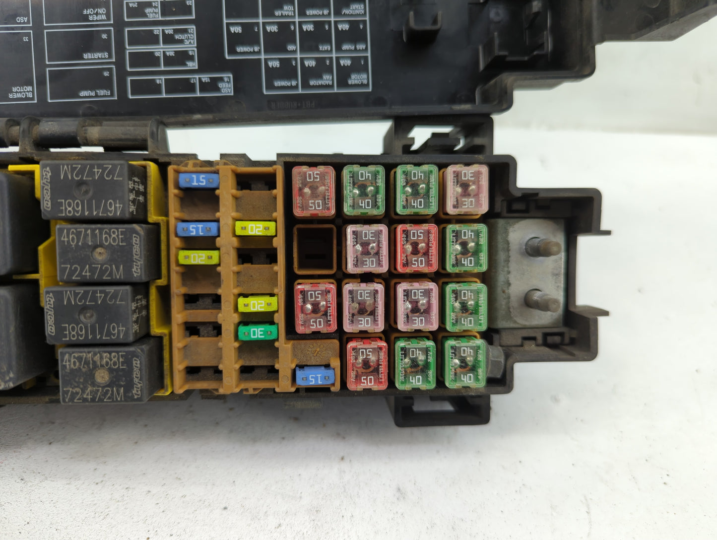 2002-2004 Jeep Liberty Fusebox Fuse Box Panel Relay Module Fits Fits 2002 2003 2004 OEM Used Auto Parts - Oemusedautoparts1.