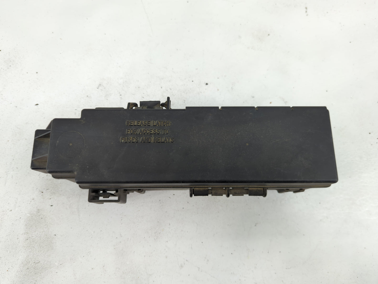2002-2004 Jeep Liberty Fusebox Fuse Box Panel Relay Module Fits Fits 2002 2003 2004 OEM Used Auto Parts - Oemusedautoparts1.