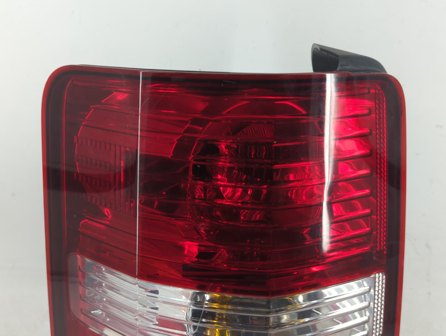 2008-2012 Jeep Liberty Tail Light Assembly Driver Left OEM Fits Fits 2008 2009 2010 2011 2012 OEM Used Auto Parts - Oemuseda