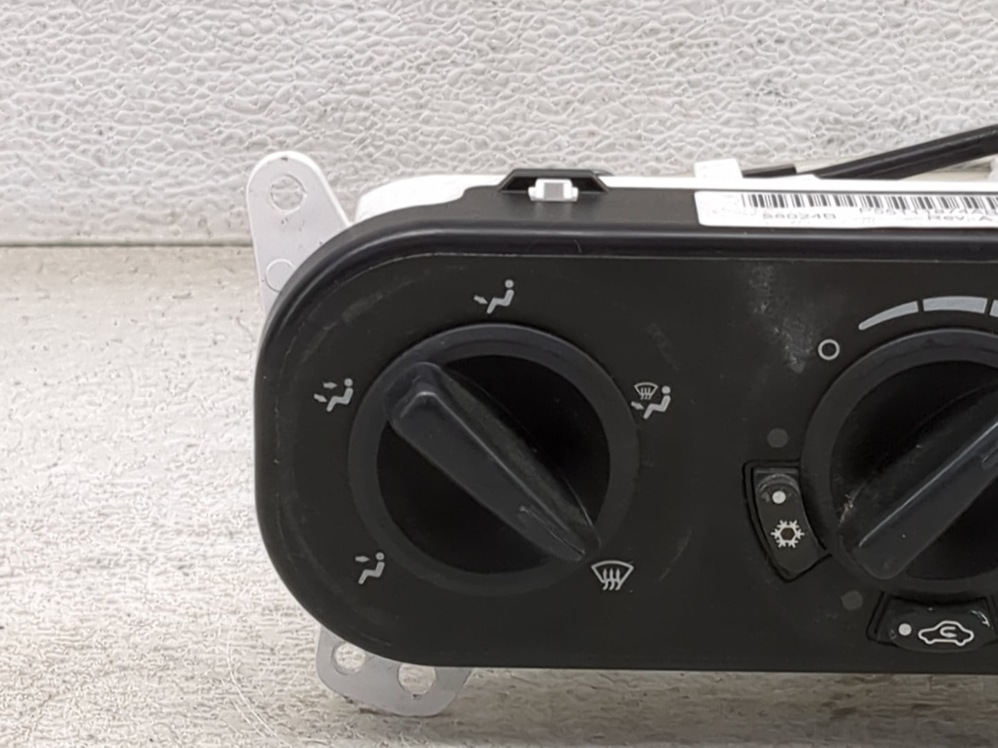 2007-2009 Jeep Patriot Climate Control Module Temperature AC/Heater Replacement Fits Fits 2007 2008 2009 OEM Used Auto Parts