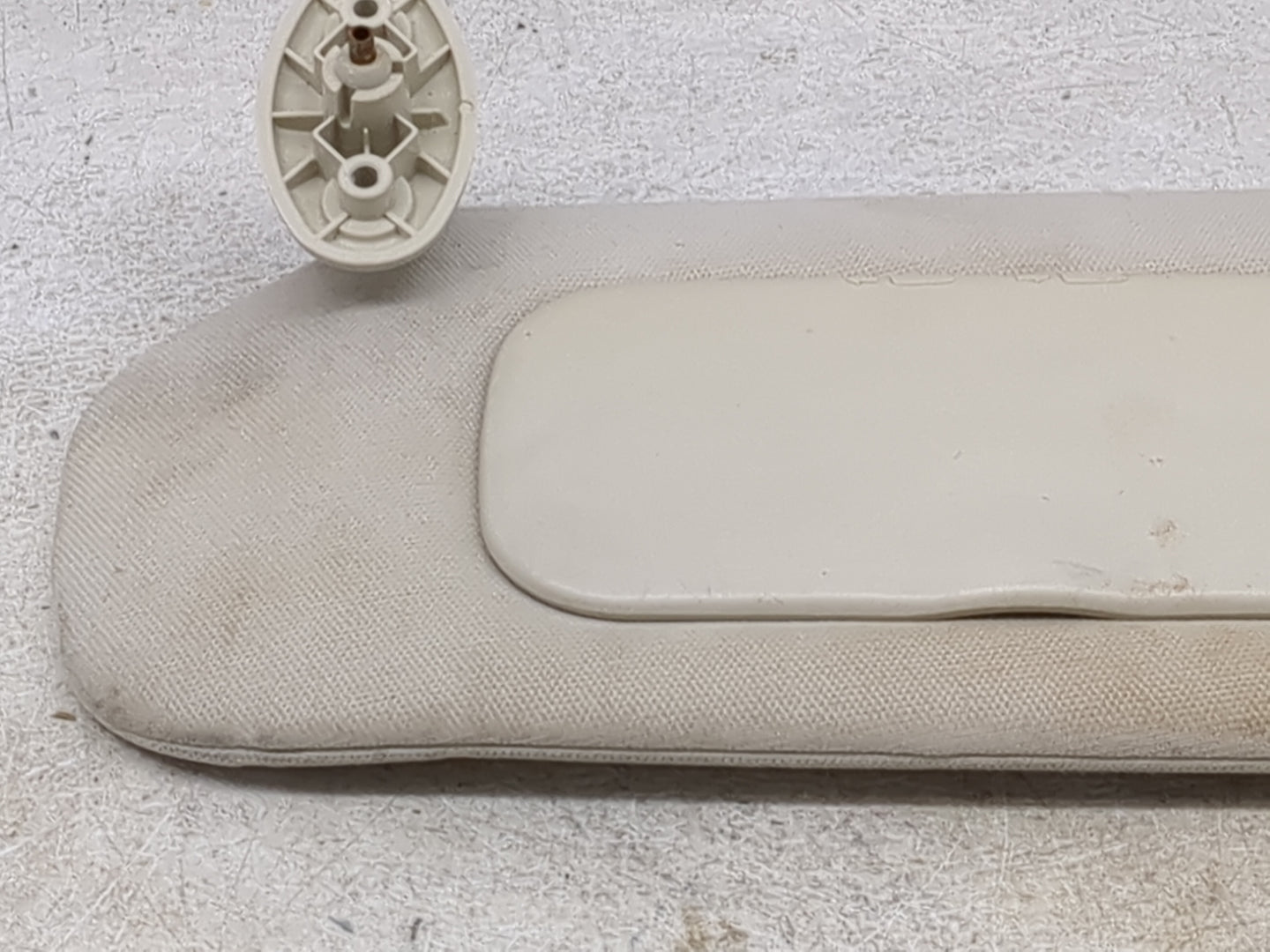 2007-2009 Jeep Patriot Sun Visor Shade Replacement Driver Left Mirror Fits Fits 2007 2008 2009 OEM Used Auto Parts - Oemused