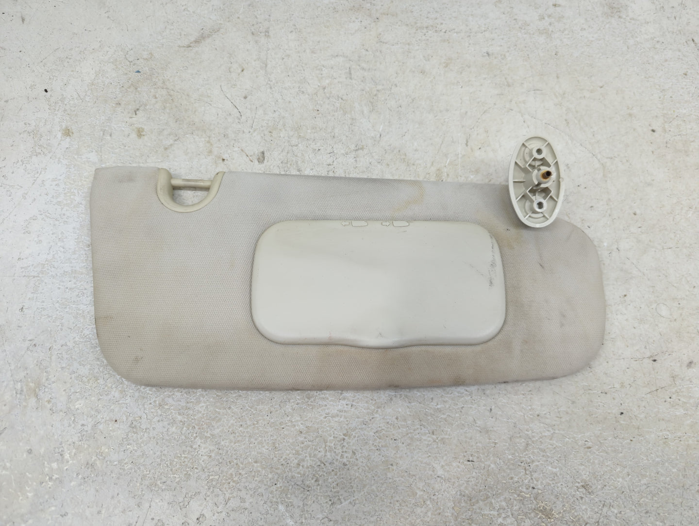 2007-2009 Jeep Patriot Sun Visor Shade Replacement Passenger Right Mirror Fits Fits 2007 2008 2009 OEM Used Auto Parts - Oem