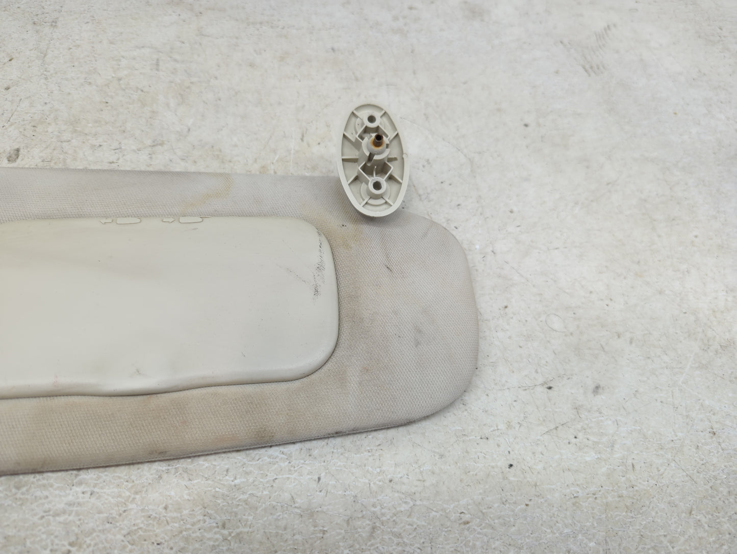 2007-2009 Jeep Patriot Sun Visor Shade Replacement Passenger Right Mirror Fits Fits 2007 2008 2009 OEM Used Auto Parts - Oem