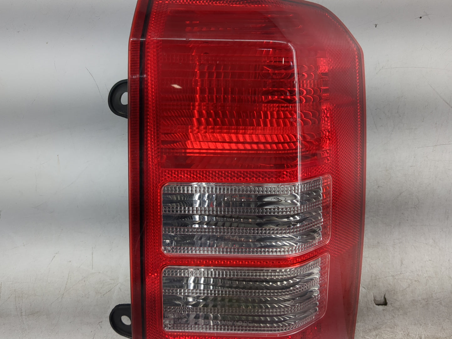 2008-2017 Jeep Patriot Tail Light Assembly Passenger Right OEM Fits Fits 2008 2009 2010 2011 2012 2013 2014 2015 2016 2017 O