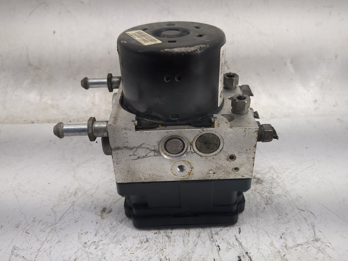2010-2013 Jeep Patriot Anti-Lock Brake ABS Pump Module Actuator OEM Fits Fits 2010 2011 2012 2013 OEM Used Auto Parts - Oemu