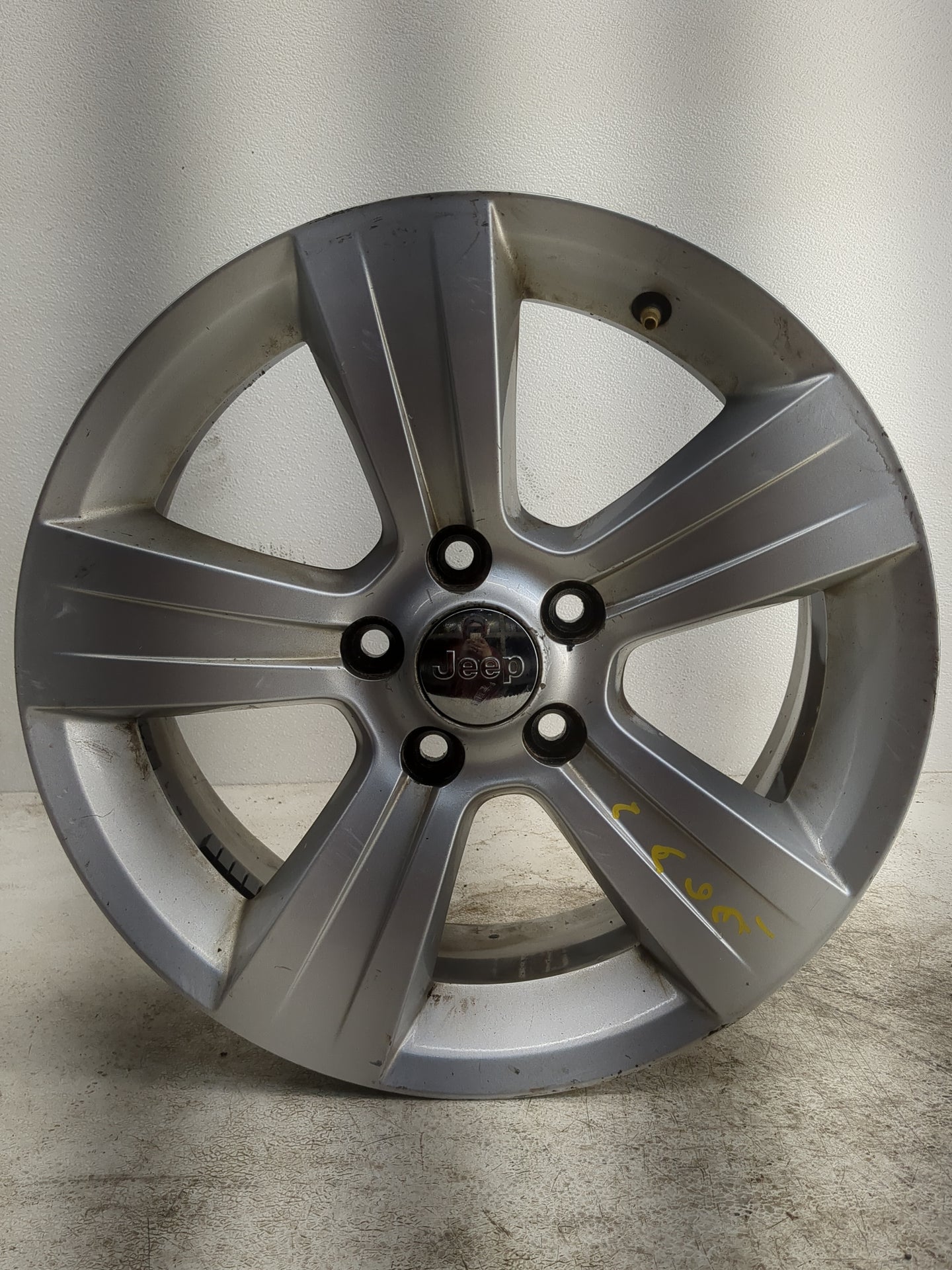 2011-2017 Jeep Patriot Oem Wheel Rim - Oemusedautoparts1.com