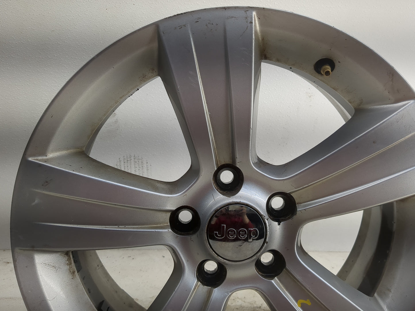 2011-2017 Jeep Patriot Oem Wheel Rim - Oemusedautoparts1.com