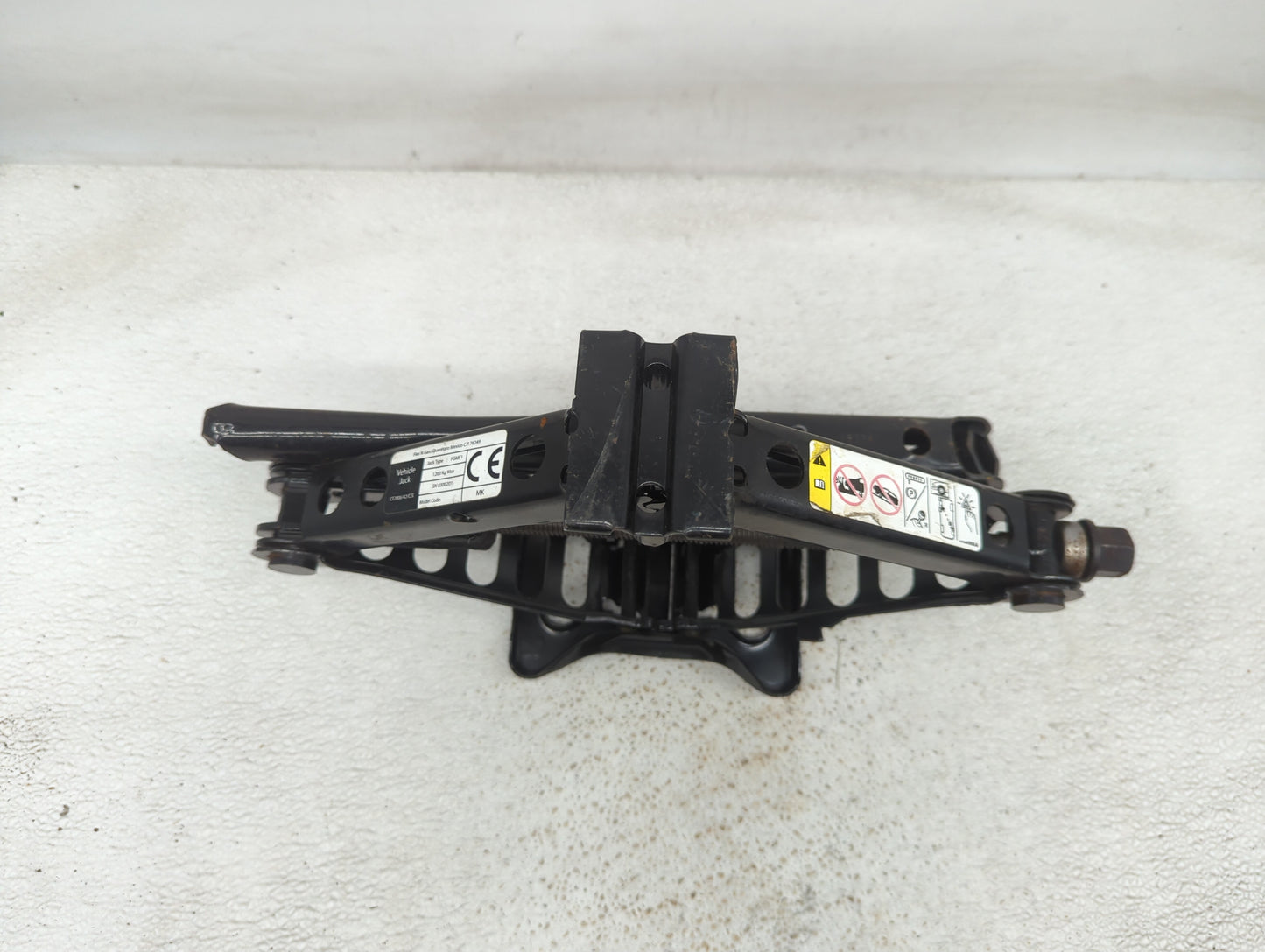 Jeep Patriot Spare Scissor Car Jack - Oemusedautoparts1.com