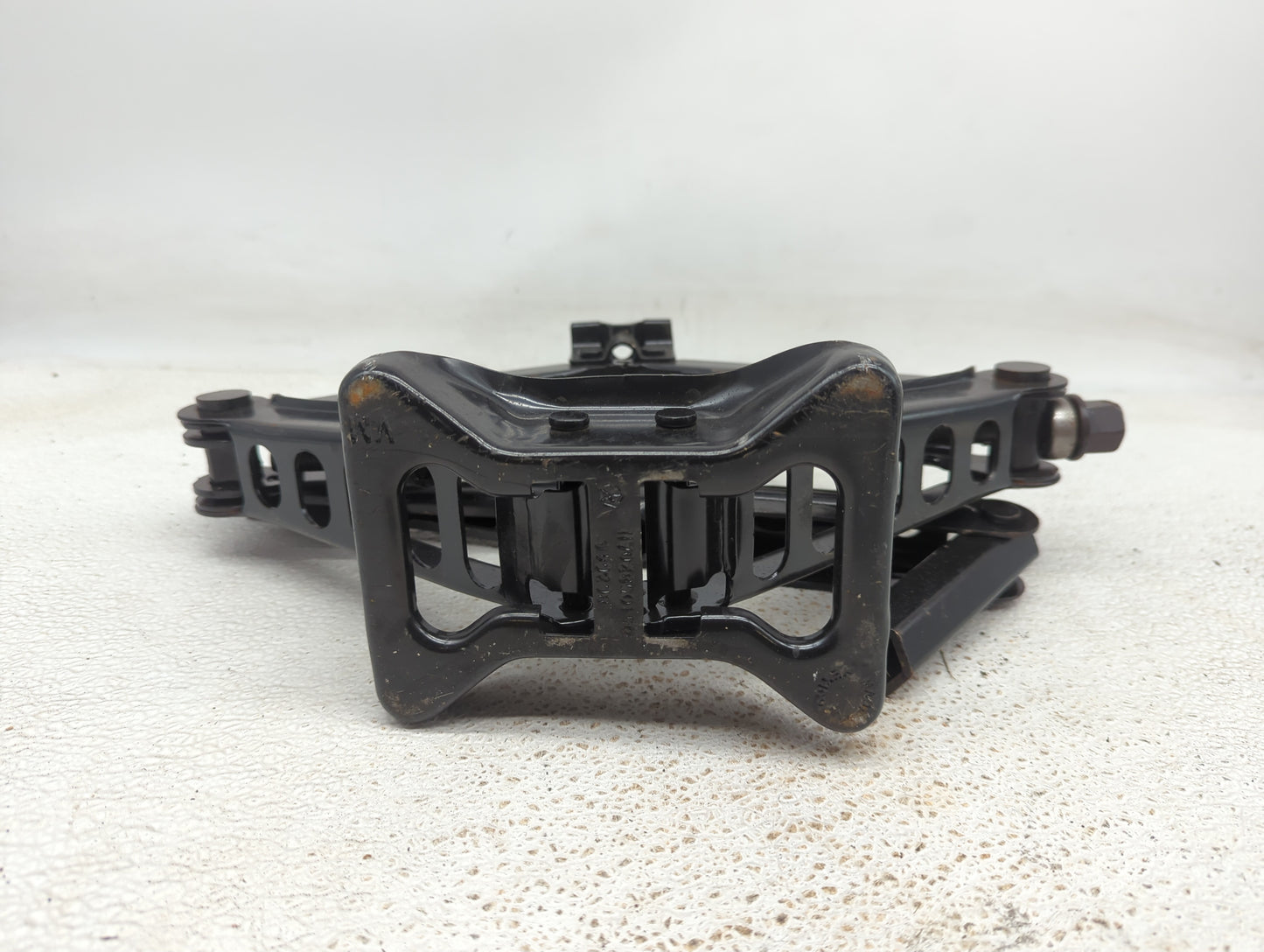 Jeep Patriot Spare Scissor Car Jack - Oemusedautoparts1.com