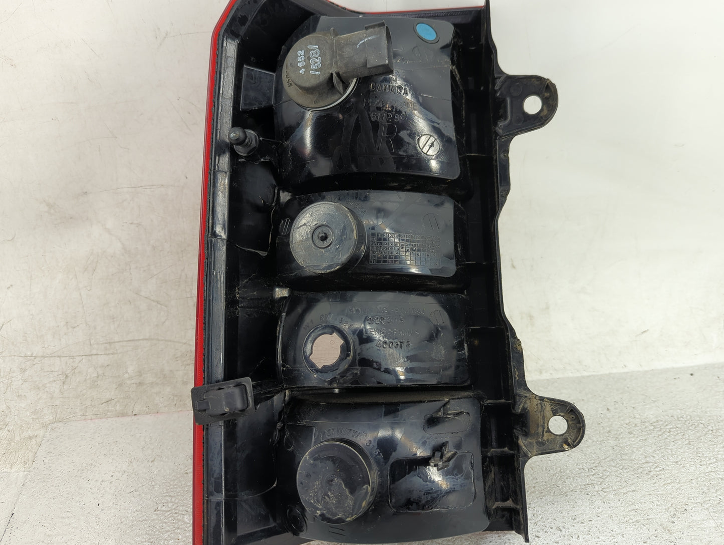 2008-2017 Jeep Patriot Tail Light Assembly Passenger Right OEM Fits Fits 2008 2009 2010 2011 2012 2013 2014 2015 2016 2017 O