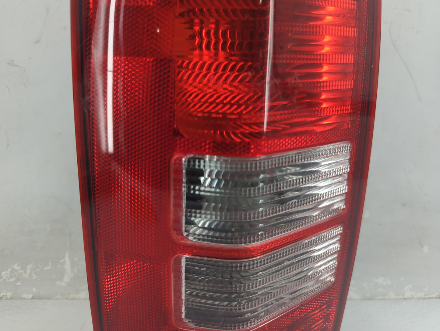 2008-2017 Jeep Patriot Tail Light Assembly Driver Left OEM Fits Fits 2008 2009 2010 2011 2012 2013 2014 2015 2016 2017 OEM U