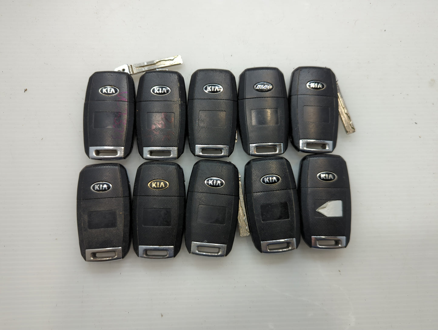 Lot of 10 Kia Keyless Entry Remote Fob MIXED FCC IDS MIXED PART NUMBERS - Oemusedautoparts1.com