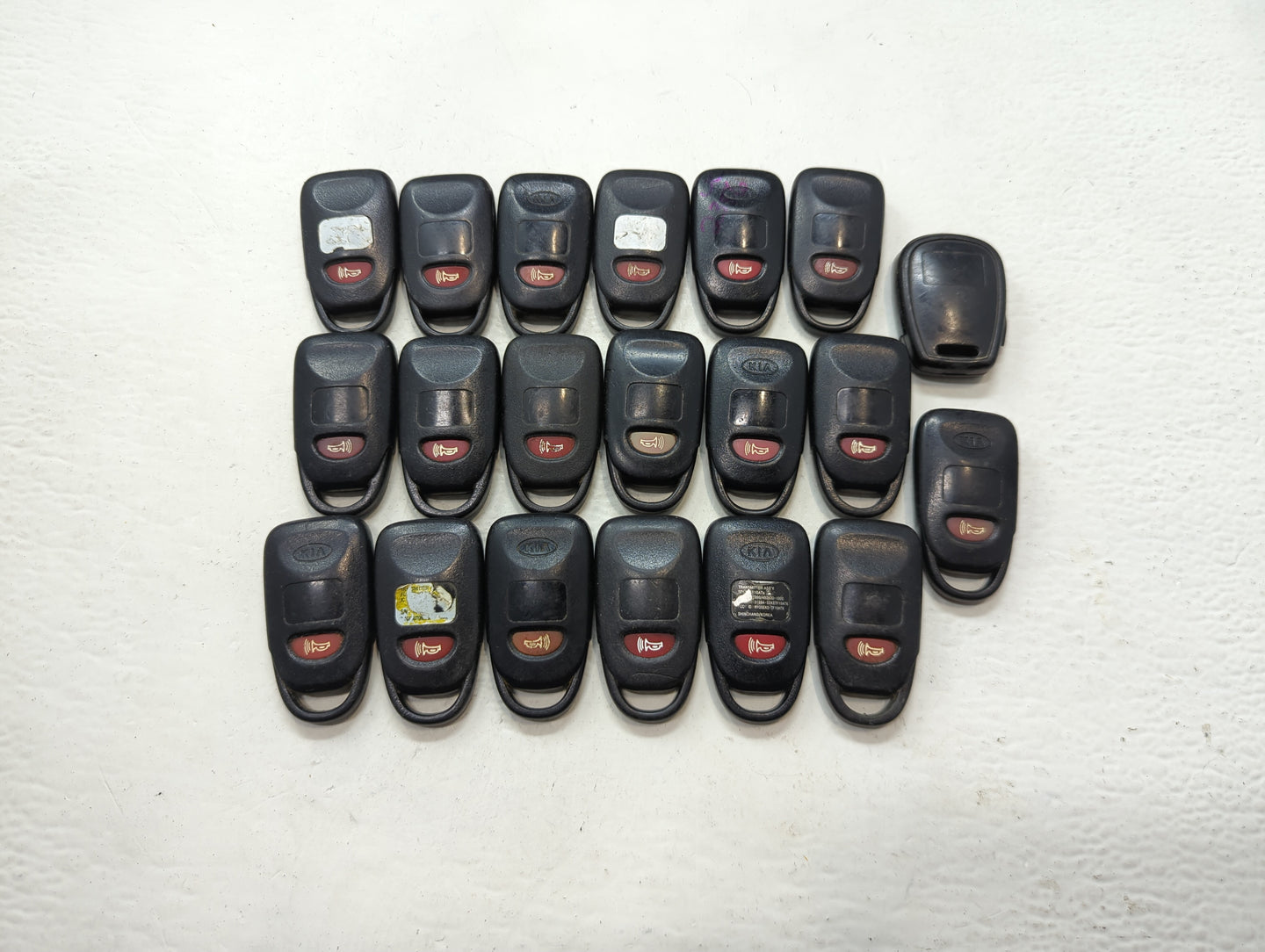 Lot of 20 Kia Keyless Entry Remote Fob UNKNOWN UNKNOWN - Oemusedautoparts1.com