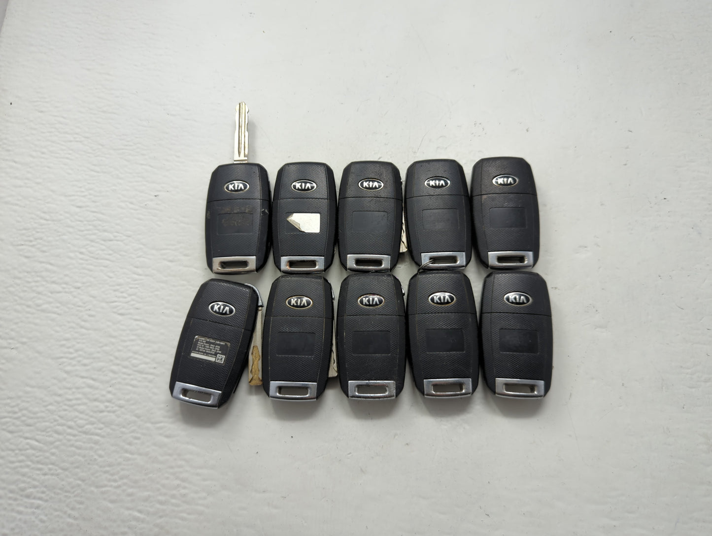 Lot of 10 Kia Keyless Entry Remote Fob MIXED FCC IDS MIXED PART NUMBERS - Oemusedautoparts1.com