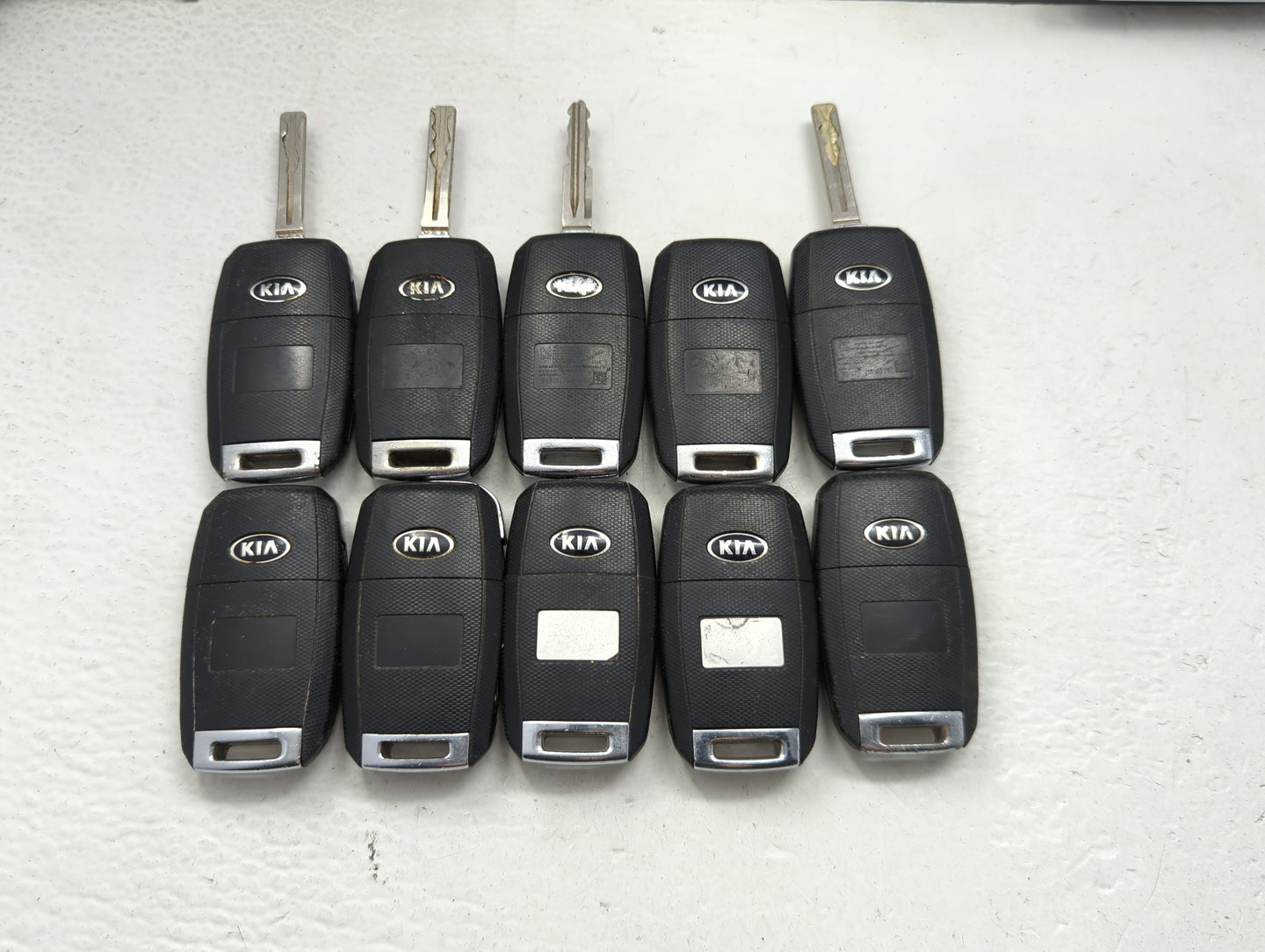 Lot of 10 Kia Keyless Entry Remote Fob MIXED FCC IDS MIXED PART NUMBERS - Oemusedautoparts1.com