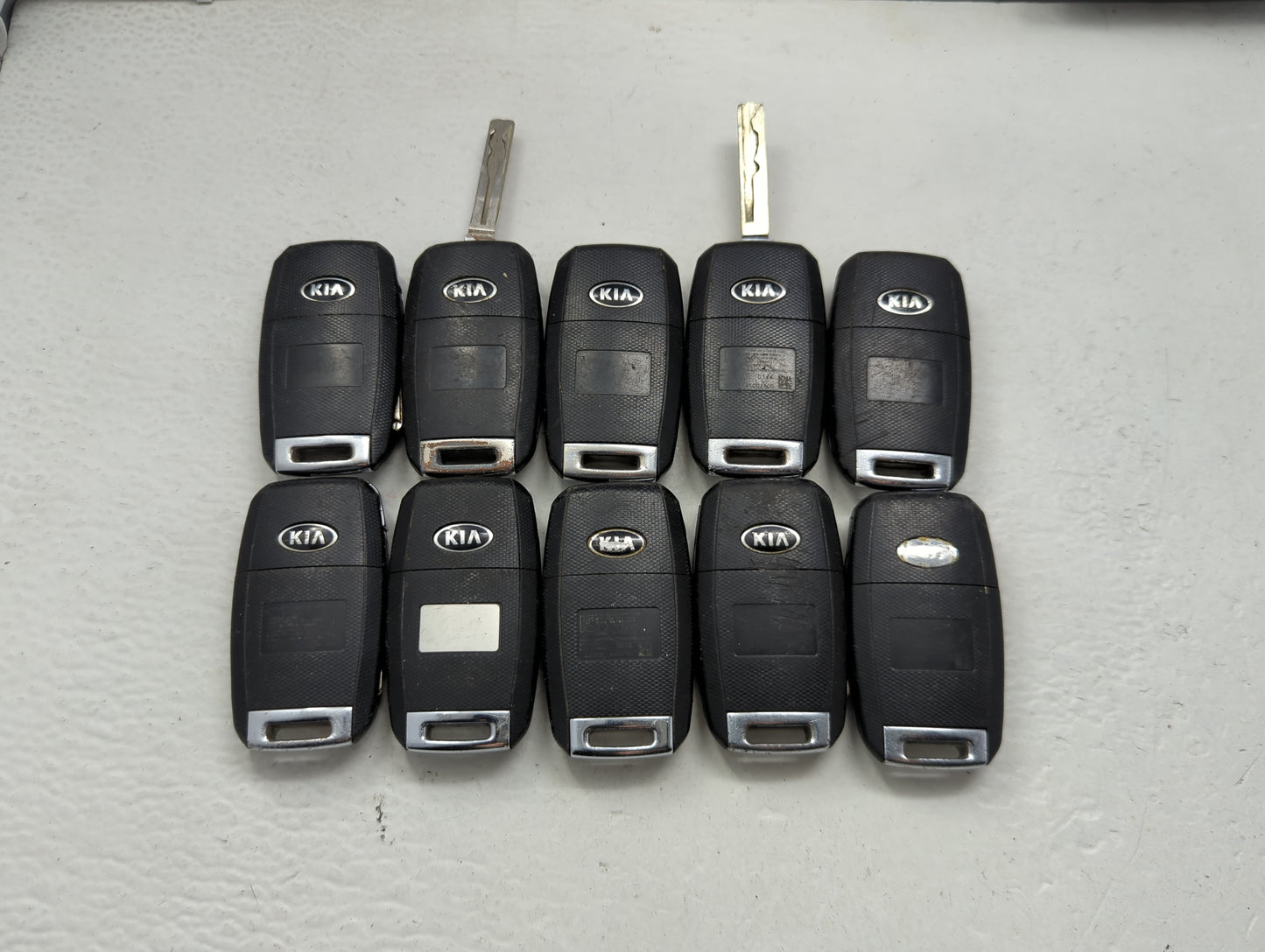 Lot of 10 Kia Keyless Entry Remote Fob MIXED FCC IDS MIXED PART NUMBERS - Oemusedautoparts1.com