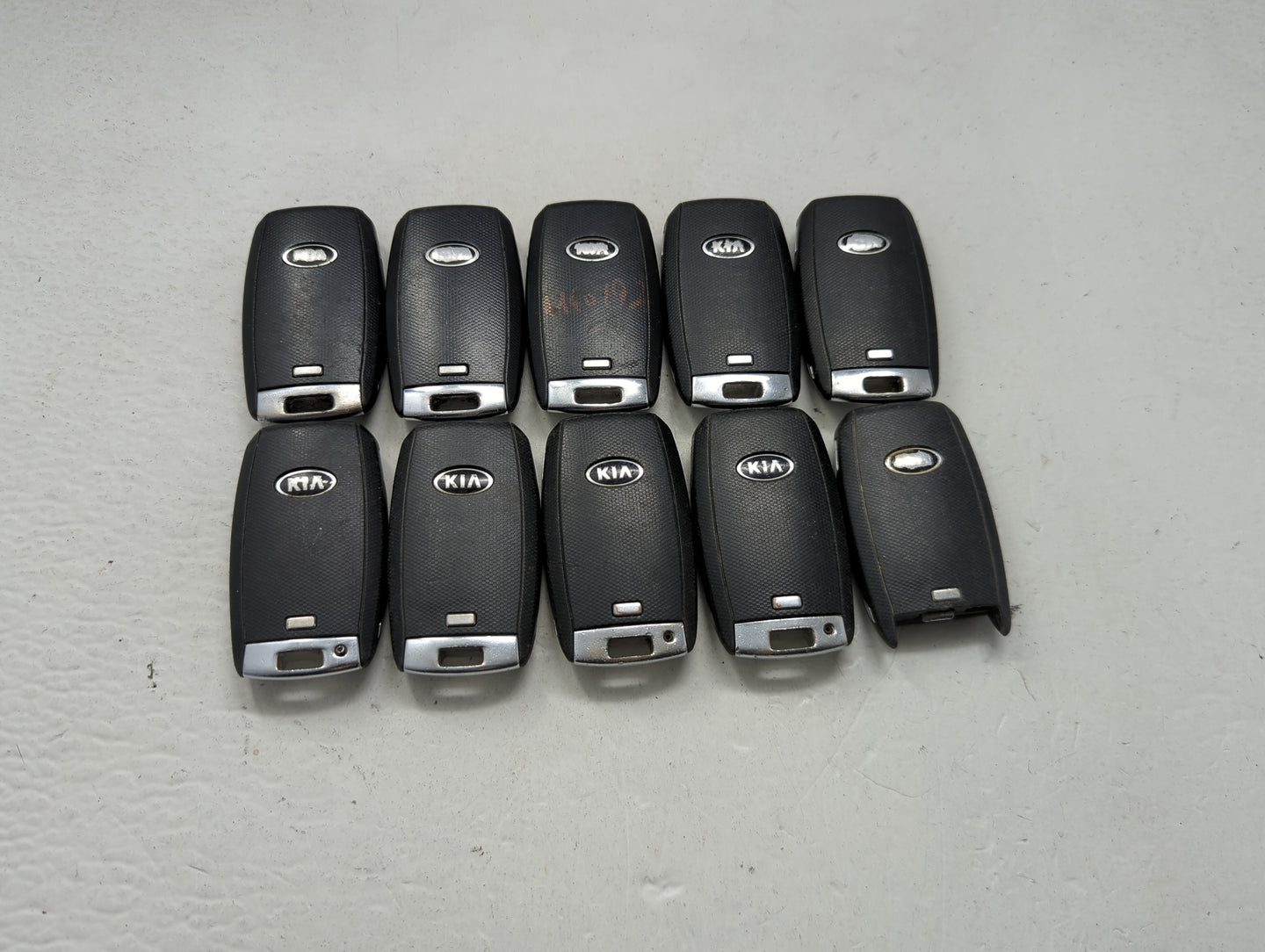 Lot of 10 Kia Keyless Entry Remote Fob MIXED FCC IDS MIXED PART NUMBERS 1473832 - Oemusedautoparts1.com