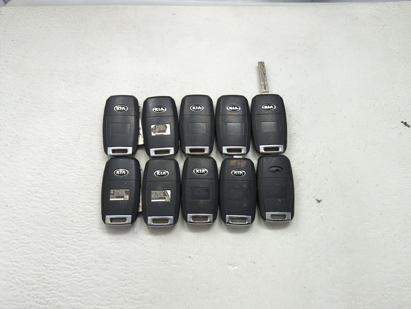 Lot of 10 Kia Keyless Entry Remote Fob MIXED FCC IDS MIXED PART NUMBERS 1473873 - Oemusedautoparts1.com