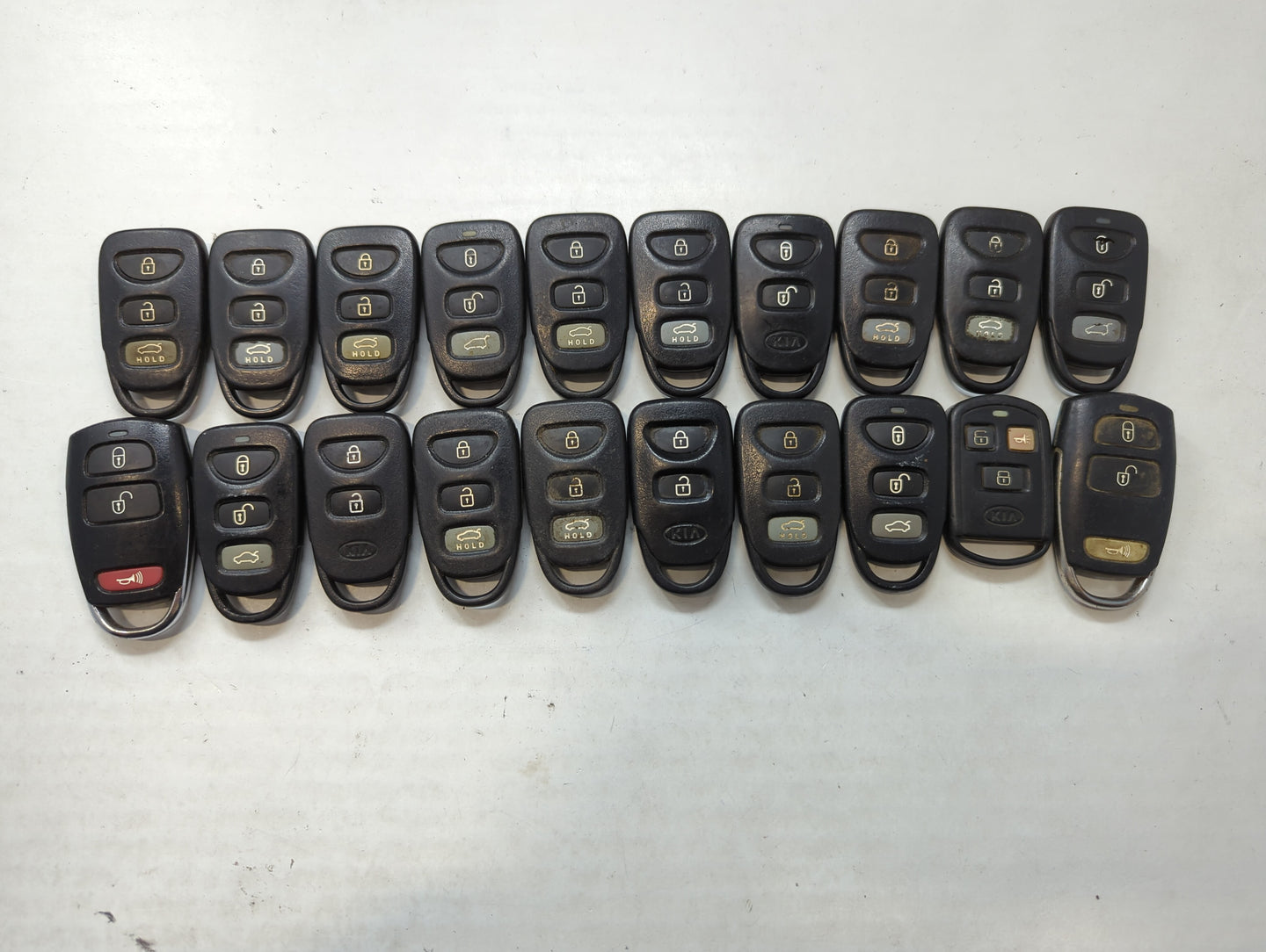 Lot of 20 Kia Keyless Entry Remote Fob MIXED FCC IDS MIXED PART NUMBERS - Oemusedautoparts1.com
