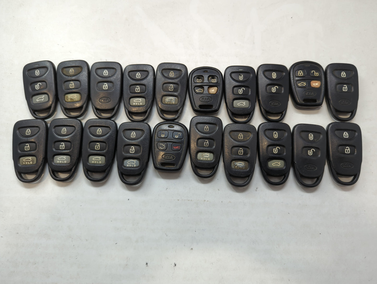 Lot of 20 Kia Keyless Entry Remote Fob MIXED FCC IDS MIXED PART NUMBERS - Oemusedautoparts1.com