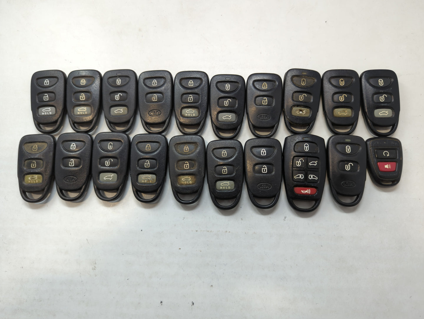 Lot of 20 Kia Keyless Entry Remote Fob MIXED FCC IDS MIXED PART NUMBERS - Oemusedautoparts1.com
