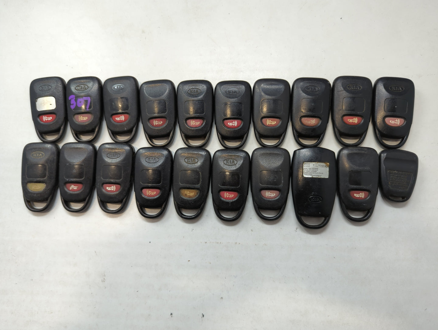 Lot of 20 Kia Keyless Entry Remote Fob MIXED FCC IDS MIXED PART NUMBERS - Oemusedautoparts1.com