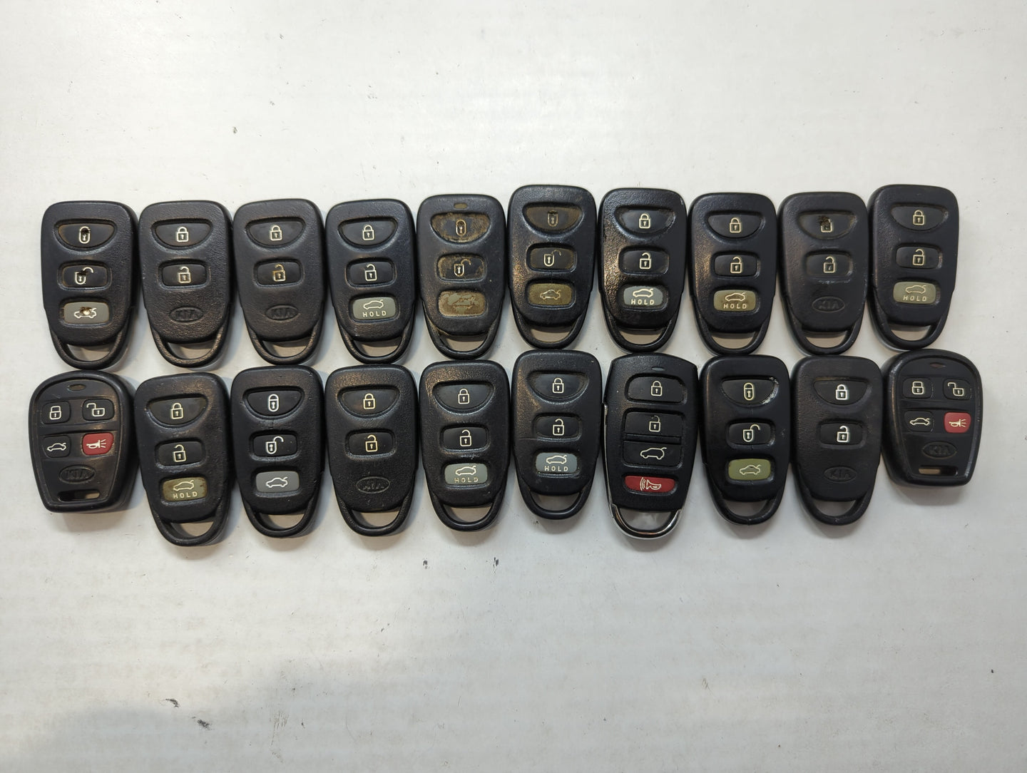 Lot of 20 Kia Keyless Entry Remote Fob MIXED FCC IDS MIXED PART NUMBERS - Oemusedautoparts1.com