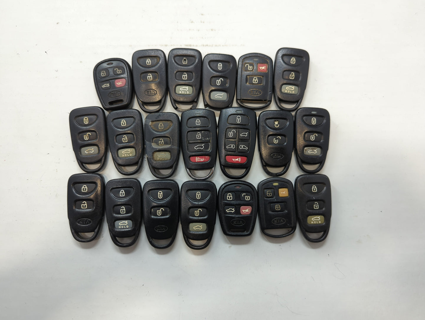 Lot of 20 Kia Keyless Entry Remote Fob MIXED FCC IDS MIXED PART NUMBERS - Oemusedautoparts1.com