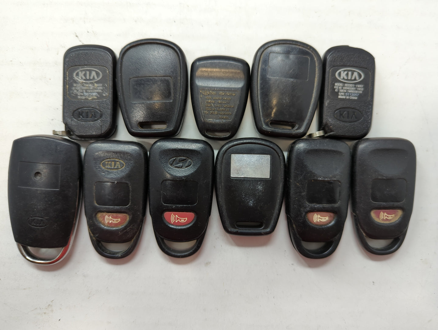 Lot of 11 Kia Keyless Entry Remote Fob MIXED FCC IDS MIXED PART NUMBERS - Oemusedautoparts1.com