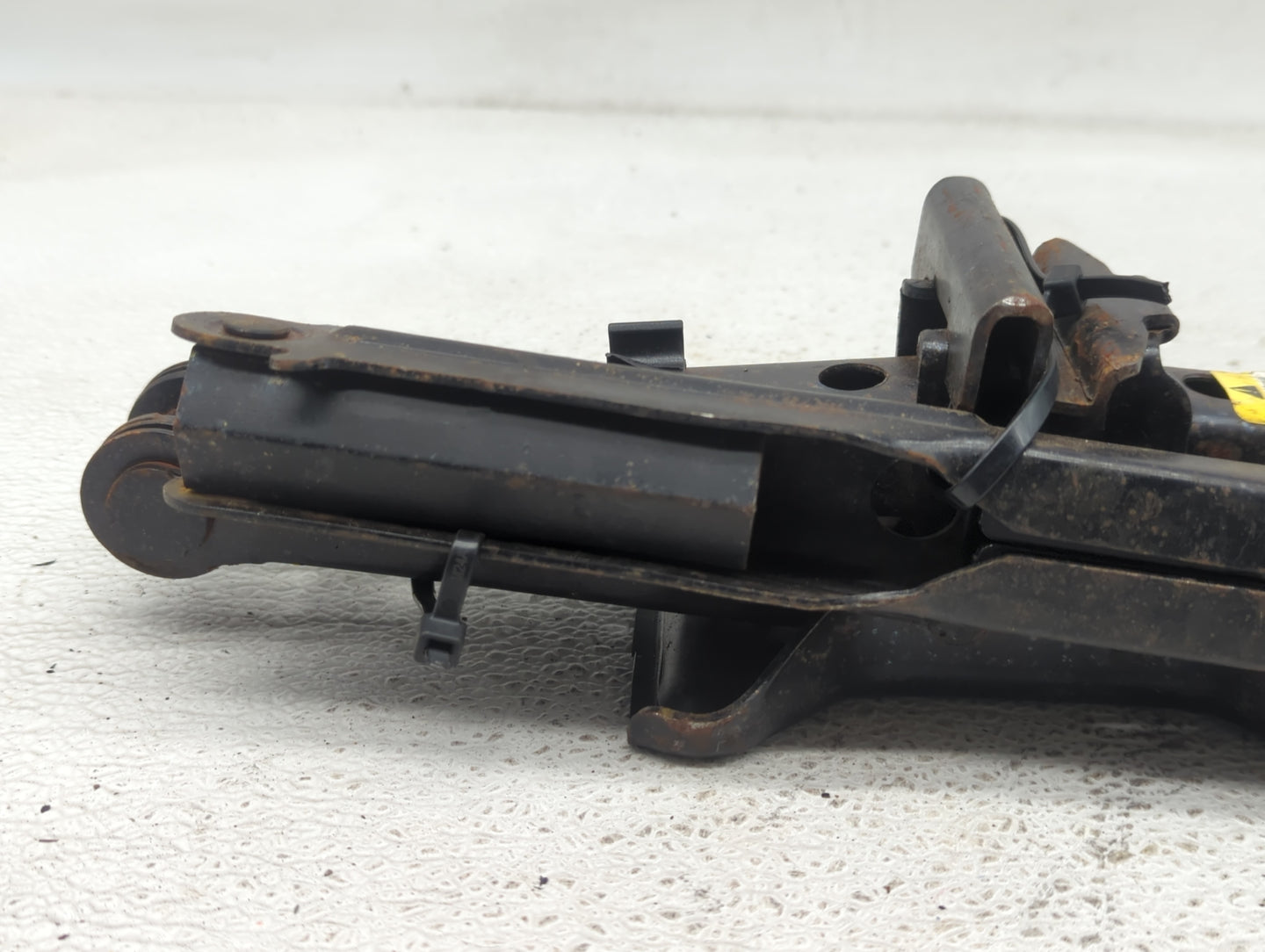 Kia Forte Spare Scissor Car Jack 1055068 - Oemusedautoparts1.com