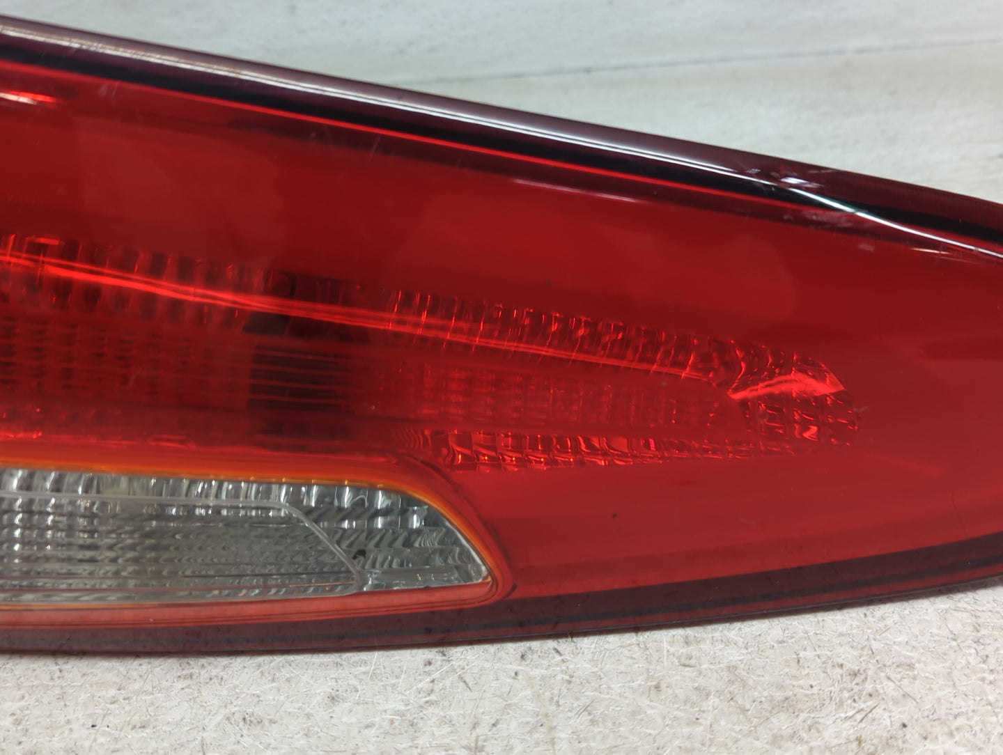 2014-2016 Kia Forte Passenger Right Side Deck Lid Mounted Tail Light - Oemusedautoparts1.com