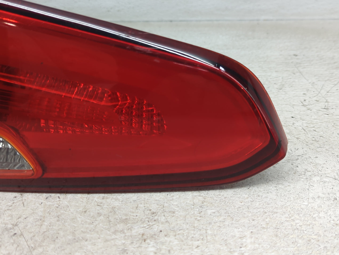 2014-2016 Kia Forte Passenger Right Side Deck Lid Mounted Tail Light - Oemusedautoparts1.com