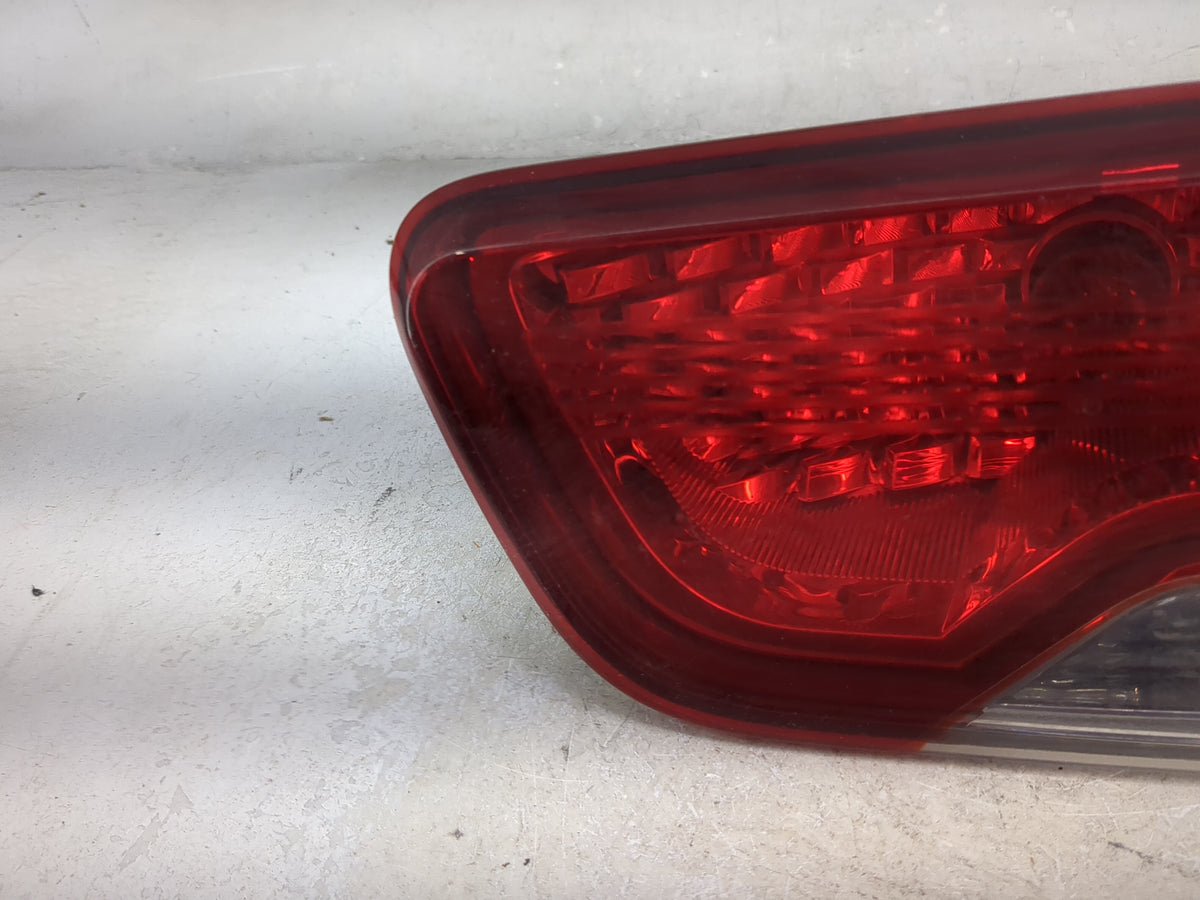 2010 Kia Forte Koup Passenger Right Side Deck Lid Mounted Tail Light - Oemusedautoparts1.com