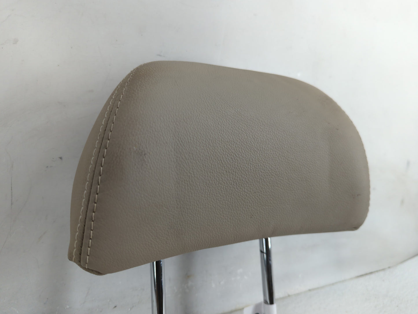 0 Kia Optima Headrest Head Rest Front Driver Passenger Seat Fits OEM Used Auto Parts - Oemusedautoparts1.com