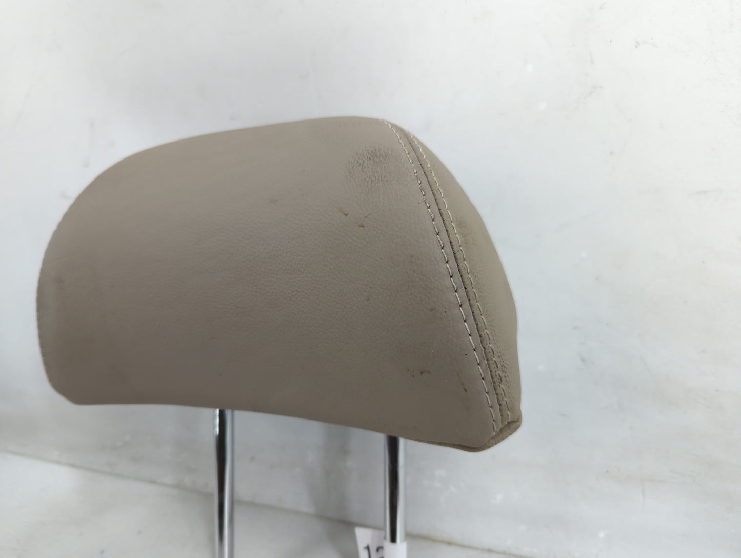 0 Kia Optima Headrest Head Rest Front Driver Passenger Seat Fits OEM Used Auto Parts - Oemusedautoparts1.com